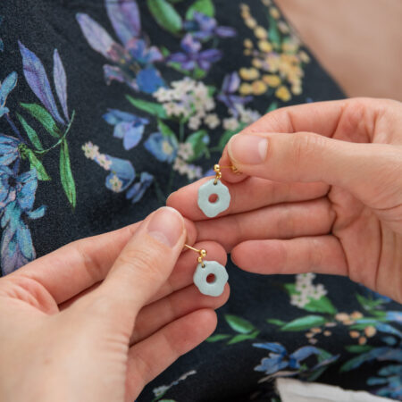 Handmade Jewelry Maleni Atelier Light blue organic earrings with cinnamon