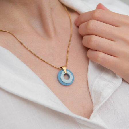 Handmade Jewelry Maleni Atelier Blue round necklace with organic aqua shape with cinnamon