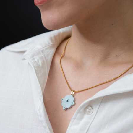 Handmade Jewelry Maleni Atelier Light blue relief necklace with cinnamon with blue dot
