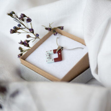 Handmade Jewelry Maleni Atelier Maroon square terrazzo necklace with cinnamon and clove silver chain