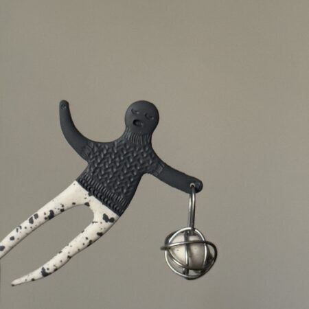 Handmade Jewelry Maleni Atelier Brooch Singing Shadow